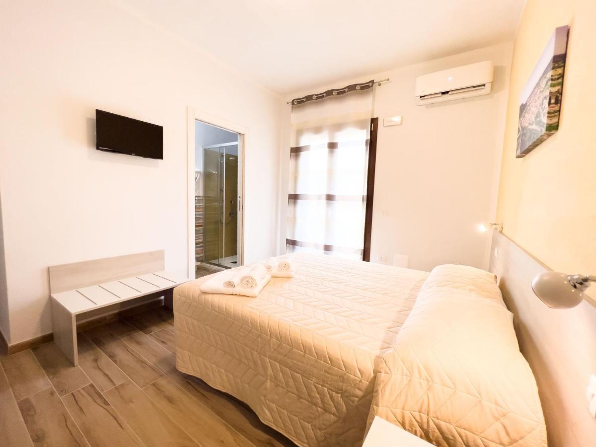 B&B Babbu Meu Bosa Esterno foto