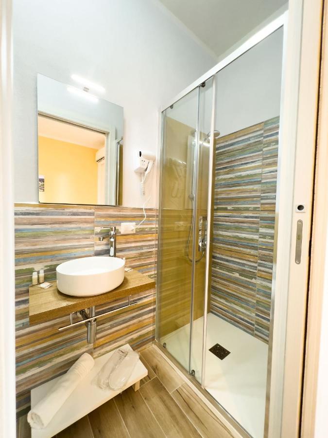 B&B Babbu Meu Bosa Esterno foto